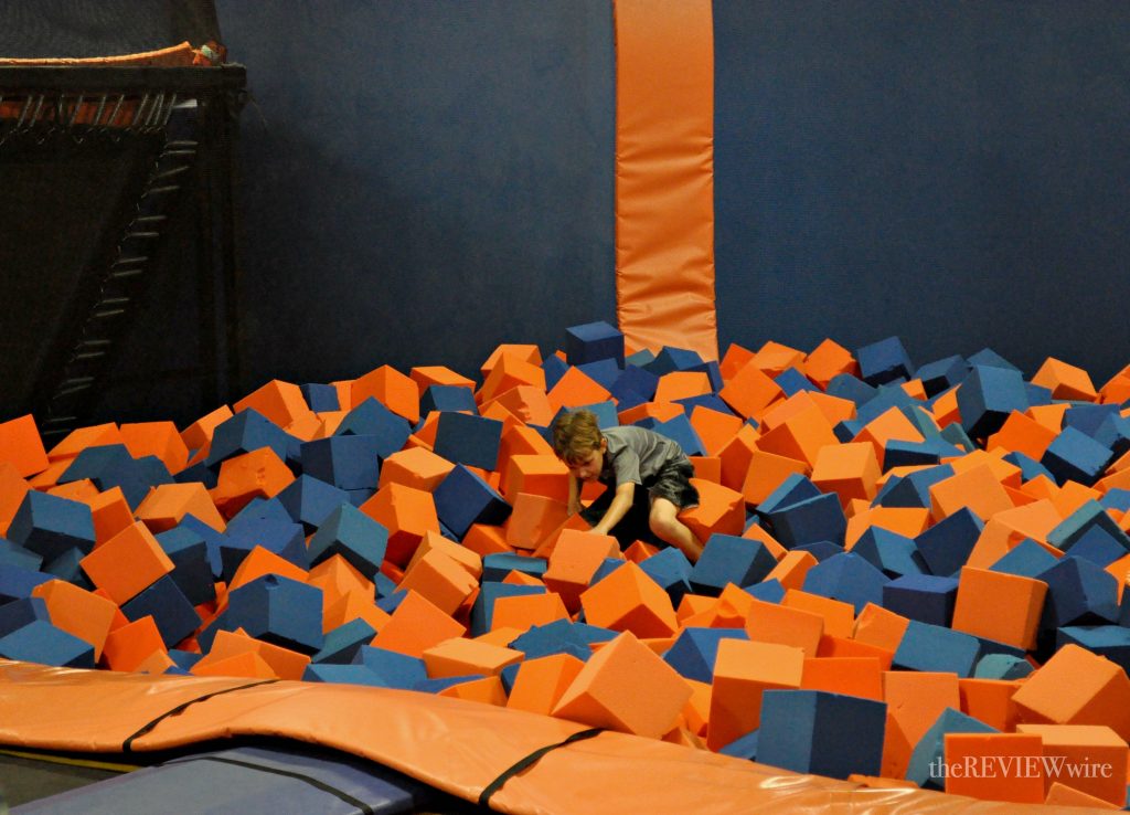 sky zone party package