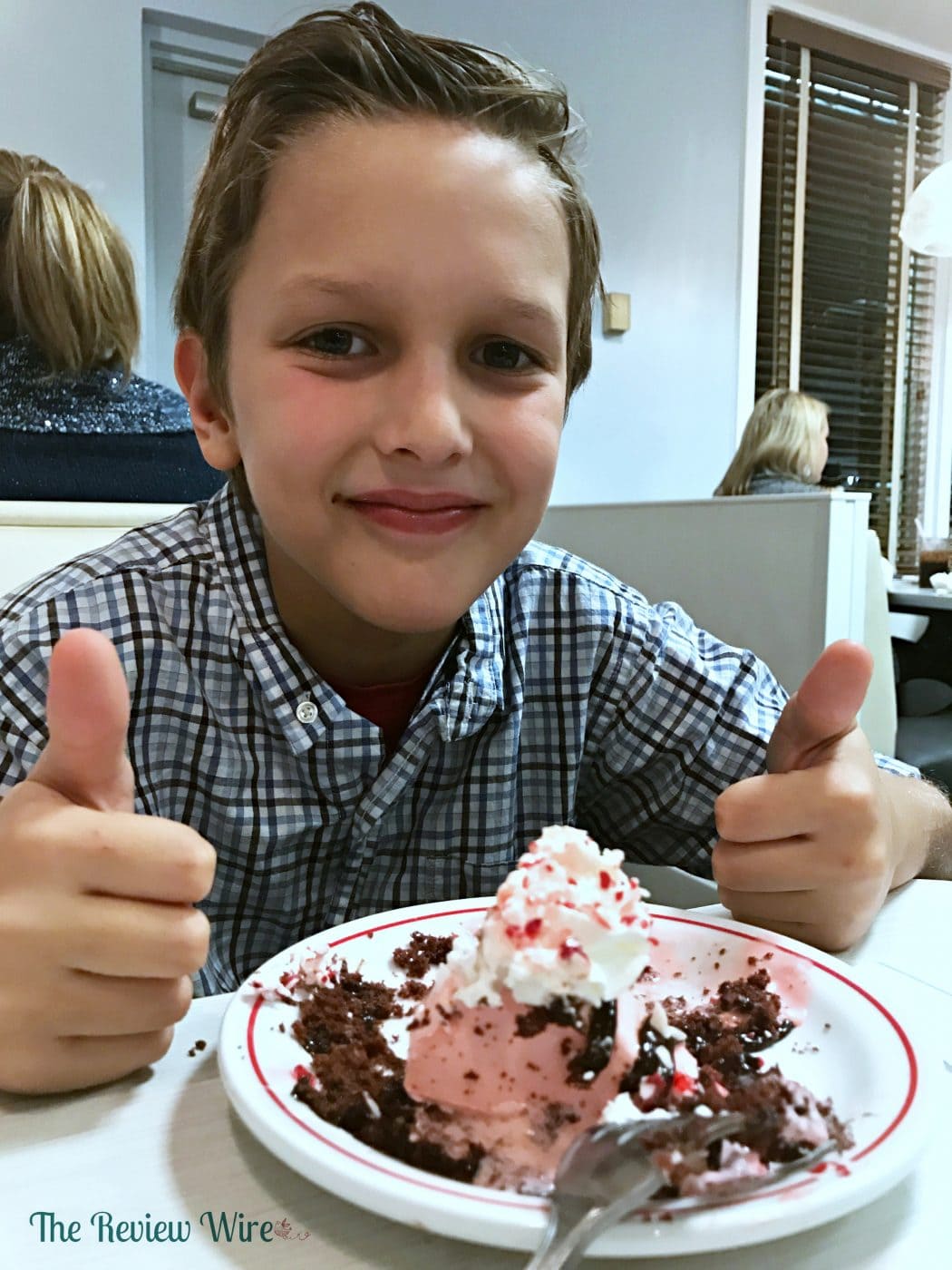 Trying the Peppermint Hot Fudge Cake