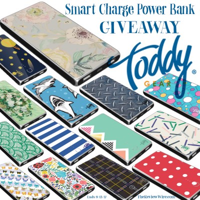 Color Me Lucky Hop: Toddy Gear Smart Charger Power Bank Giveaway | OVER