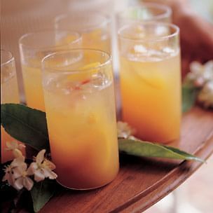 New Year's Eve Kid Friendly Drinks - Peach Spritzer