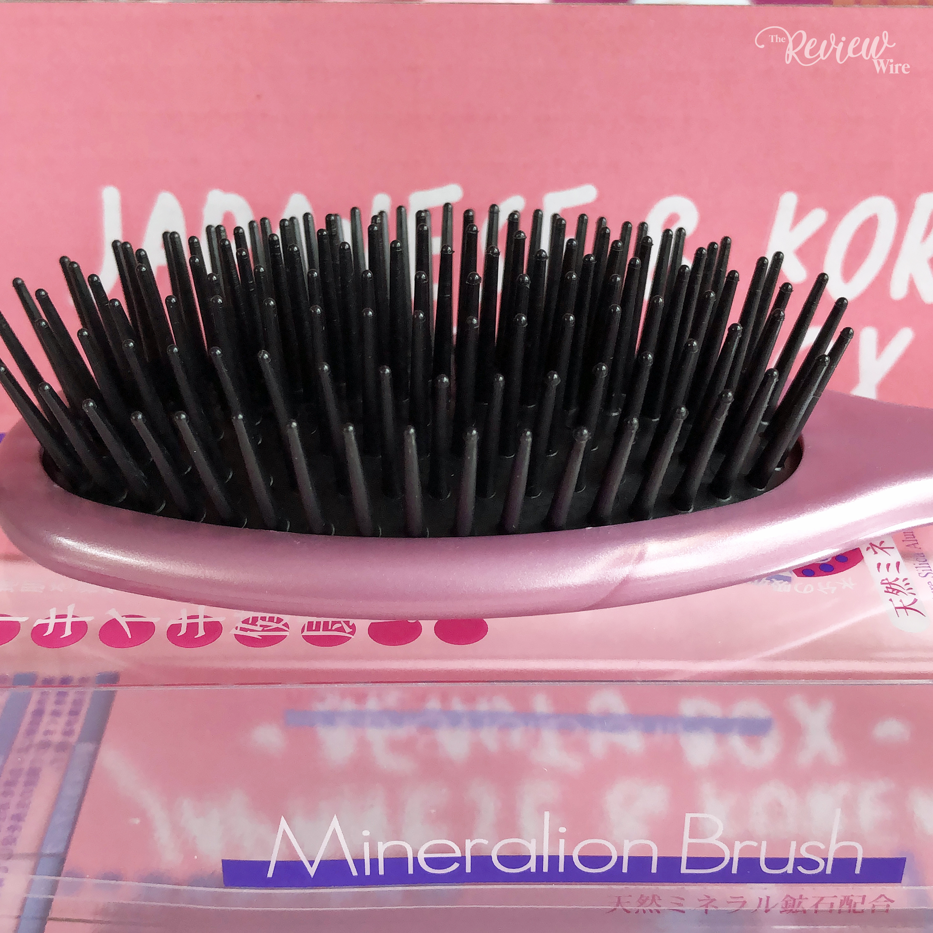 The Review Wire: nomakenolife Korean and Japanese Beauty Box: March 2019 Vibrant Vibes: Mineral Ion Hairbrush
