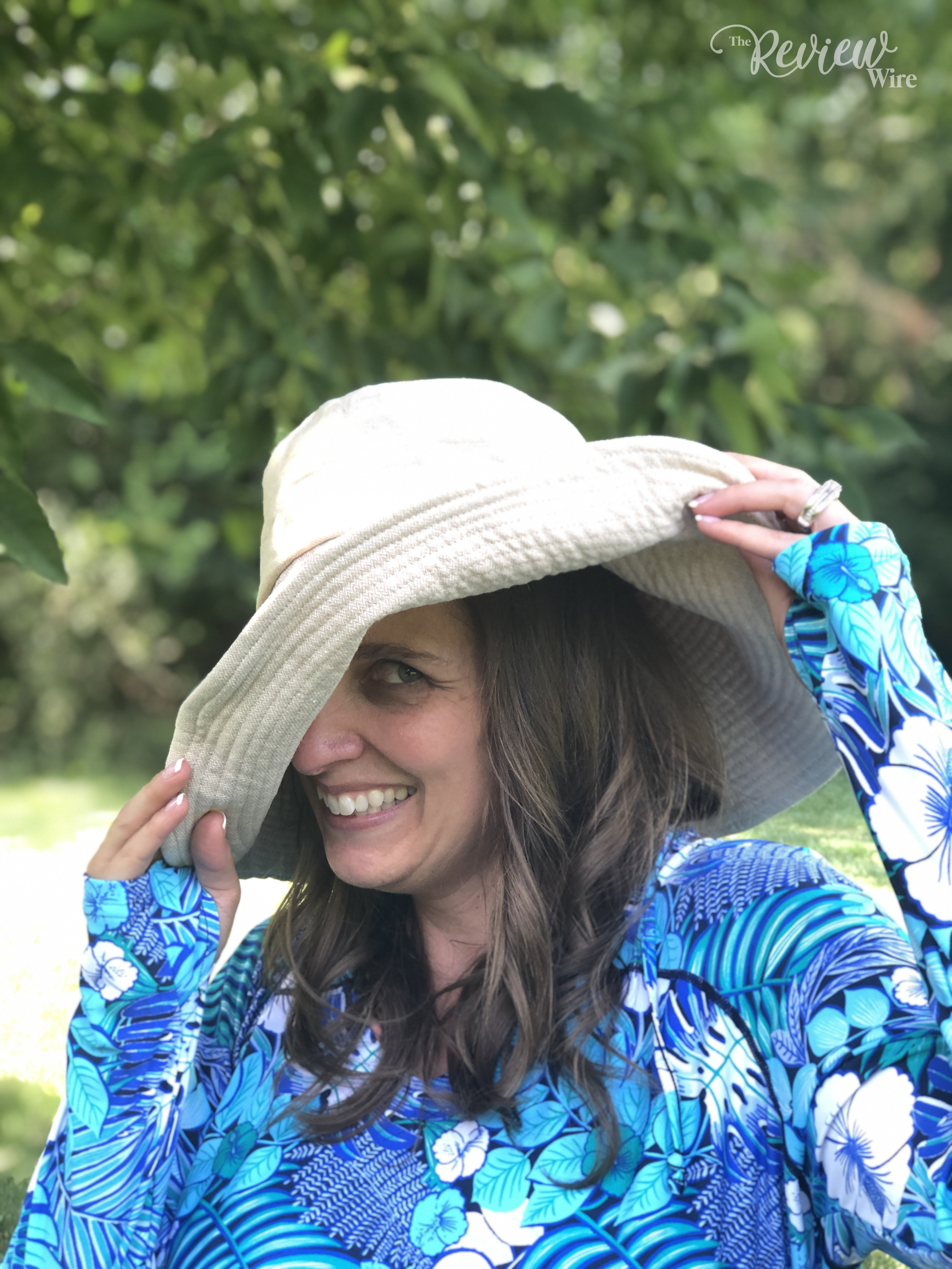 The Review Wire: Coolibar Beach Hat