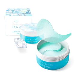 The Review Wire 2019 Holiday Gift Guide: EVERYDAZE Diamond Brightening Hydro Gel Eye Patches