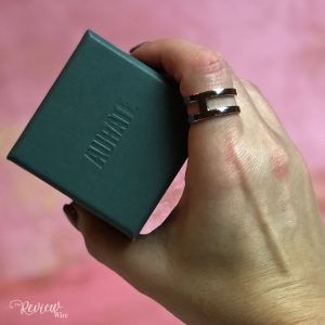 The Review Wire: AUrate New York Bridge Ring Review + Gift Ideas