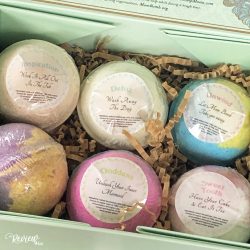 The Review Wire Mother's Day Guide 2020: Mom Bomb Bath Bomb Classic Gift Set