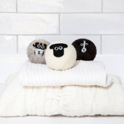 Wool dryer balls