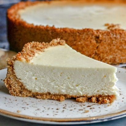 The Review Wire Holiday Gift Guide 2020: Cotton Blues Cheesecake Company