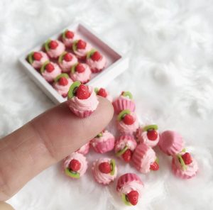 Miniature Cupcake