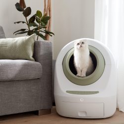 Leo’s Loo Too Covered Automatic Self-Cleaning Cat Litter Box