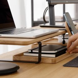 Oakywood Desk Stand