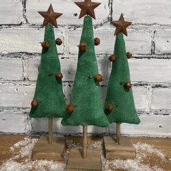 Primitive Inspired Christmas Trees