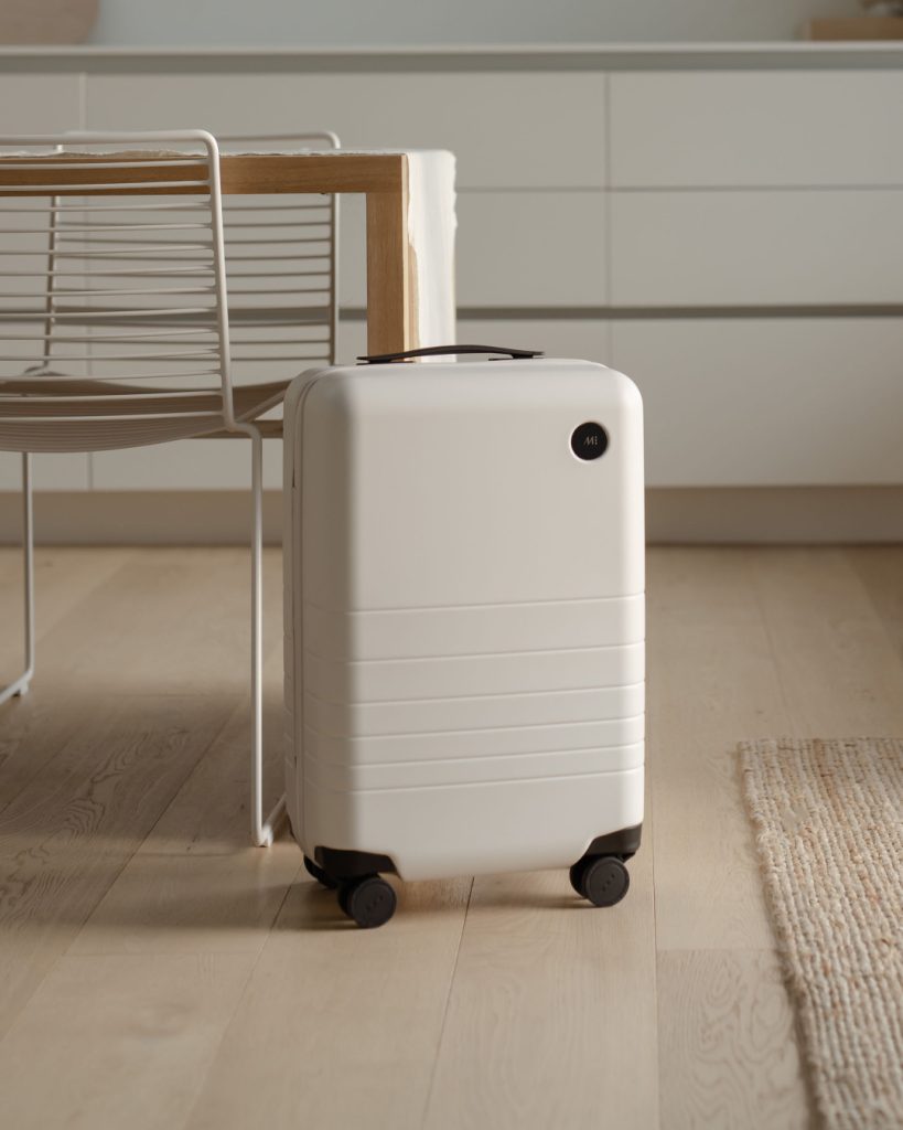 Monos Classic Carry-On in Stellar White