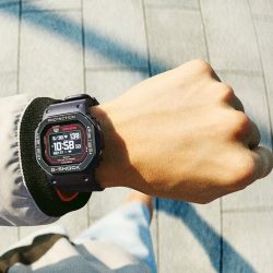 G-SHOCK MOVE 5600 Series