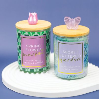 A Cheerful Giver Spring Flower Market Candle